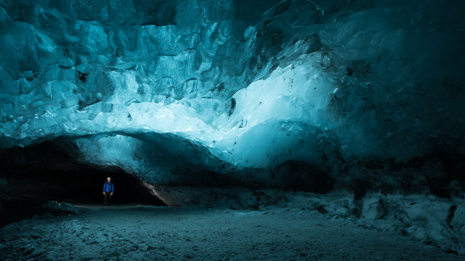 Туристические достопримечательности пещеры Iceland
